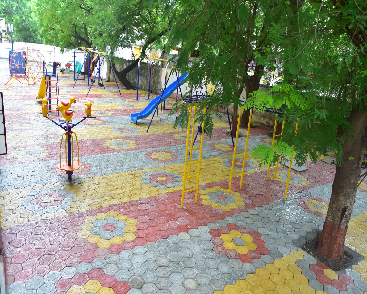 kg play ground